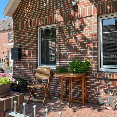 Burghaus 1 Apartment Greetsiel Exterior photo